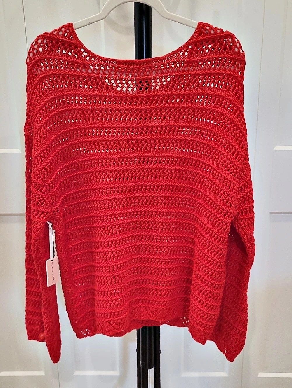 Black Tape Red Crochet Sweater Size XL NWT - Picture 2 of 4